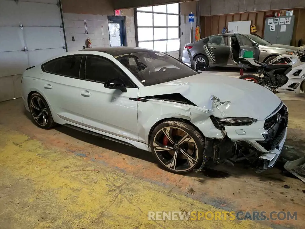 4 Photograph of a damaged car WUAAWCF5XPA901858 AUDI S5/RS5 2023
