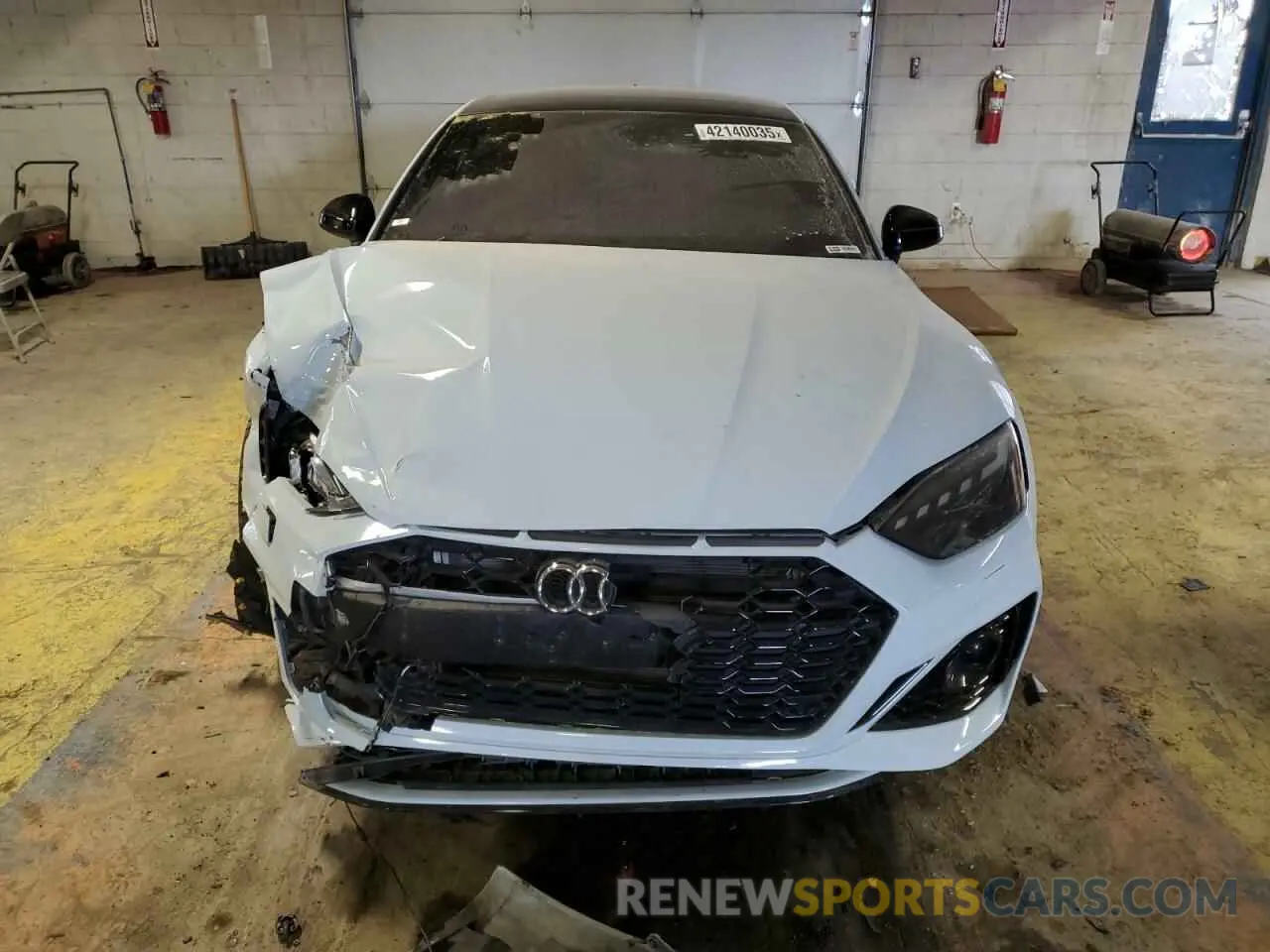 5 Photograph of a damaged car WUAAWCF5XPA901858 AUDI S5/RS5 2023
