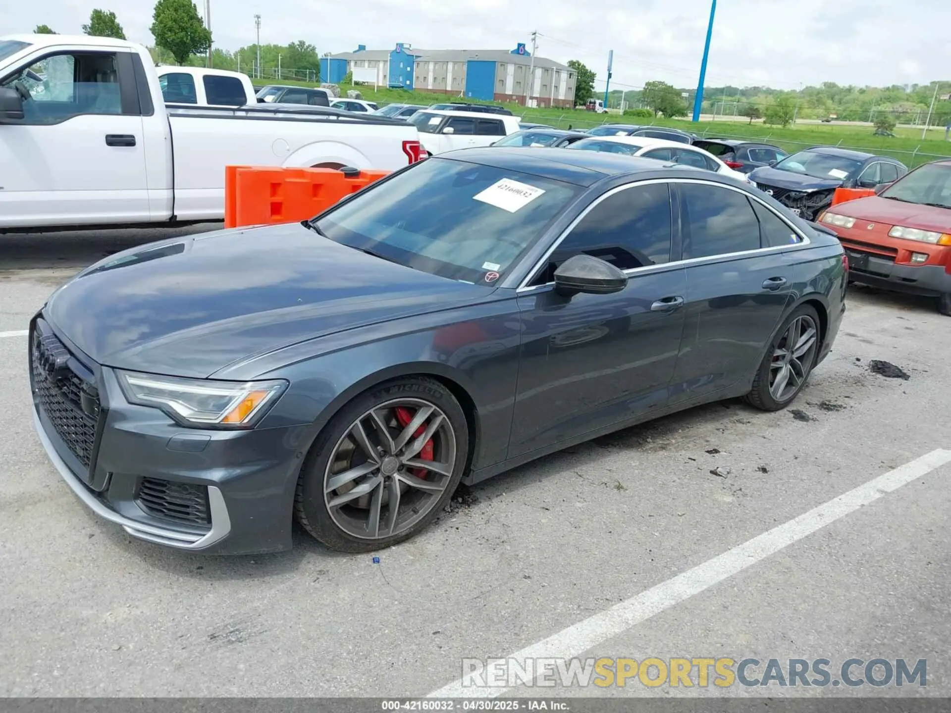 15 Photograph of a damaged car WAUDFAF28LN037283 AUDI S6 2020