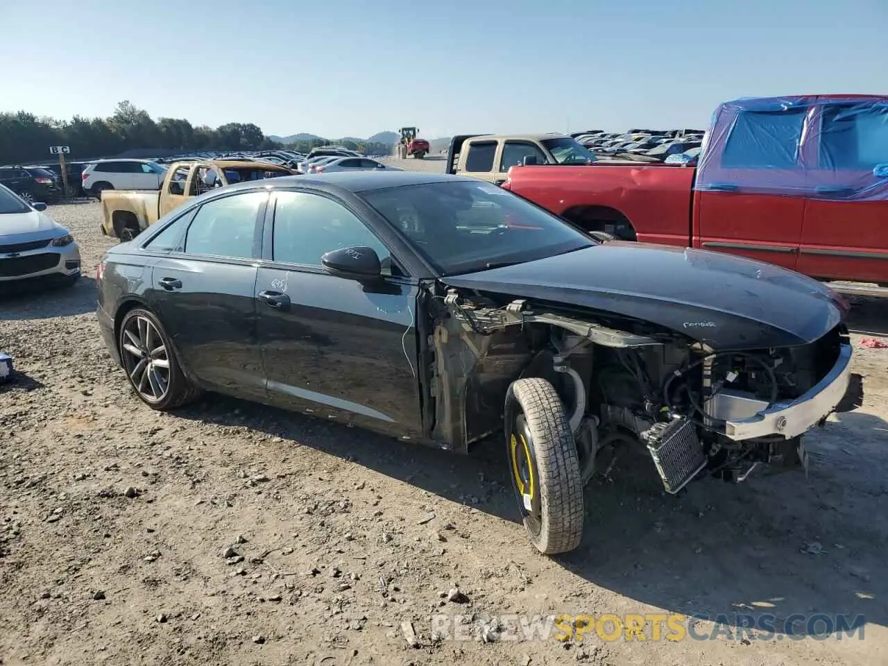 4 Photograph of a damaged car WAUDFAF20MN041829 AUDI S6/RS6 2021
