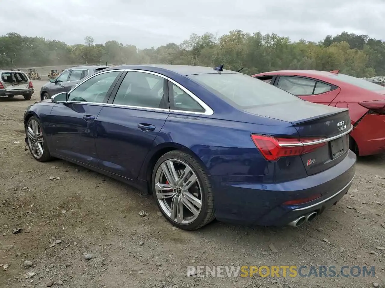 2 Photograph of a damaged car WAUDFAF28MN045062 AUDI S6/RS6 2021
