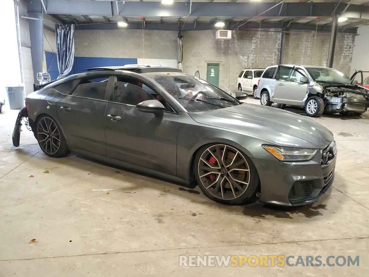 4 Photograph of a damaged car WAUSFAF24LN020228 AUDI S7/RS7 2020