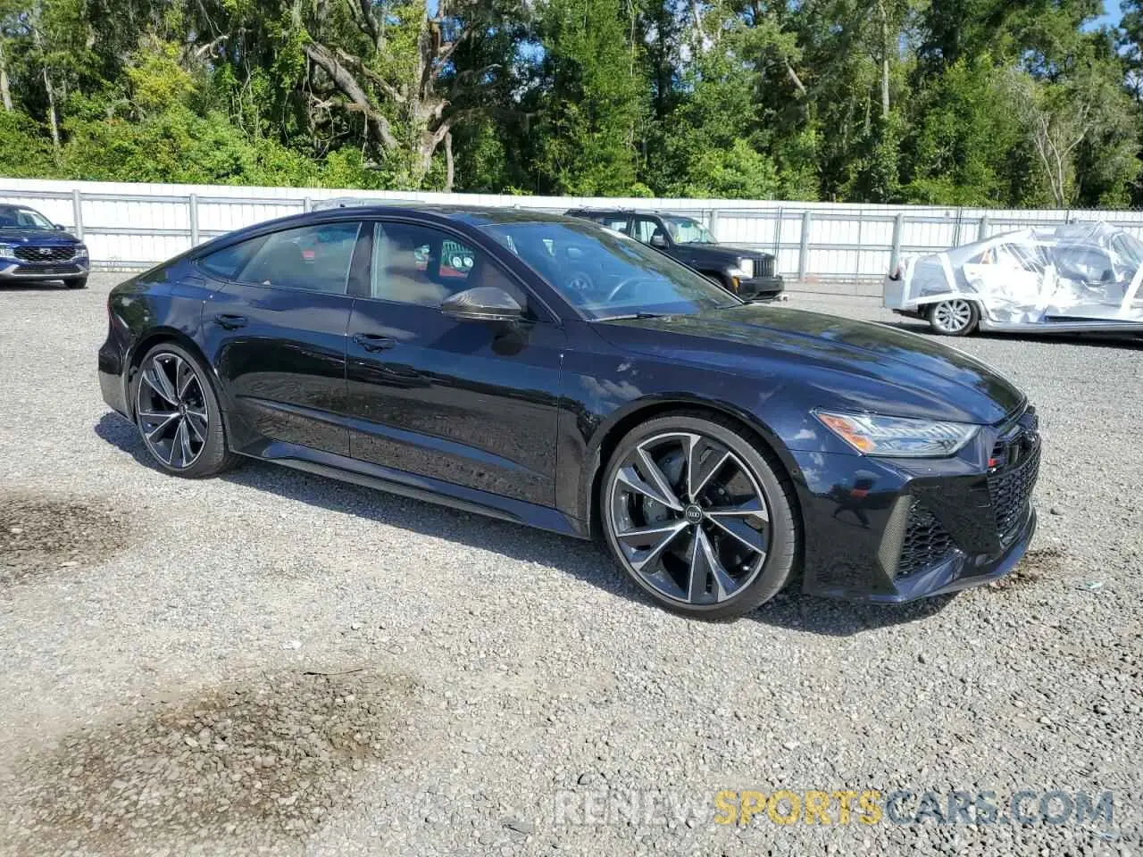 4 Photograph of a damaged car WUAPCBF26MN909897 AUDI S7/RS7 2021