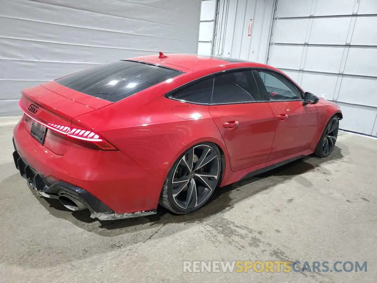 3 Photograph of a damaged car WUAPCBF25NN904045 AUDI S7/RS7 2022