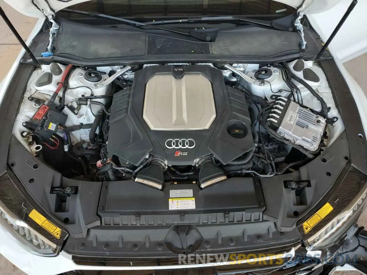 11 Photograph of a damaged car WUAPCBF27NN902149 AUDI S7/RS7 2022