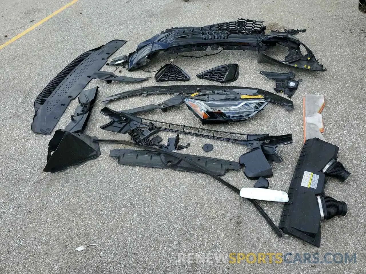 12 Photograph of a damaged car WUAPCBF27NN905150 AUDI S7/RS7 2022
