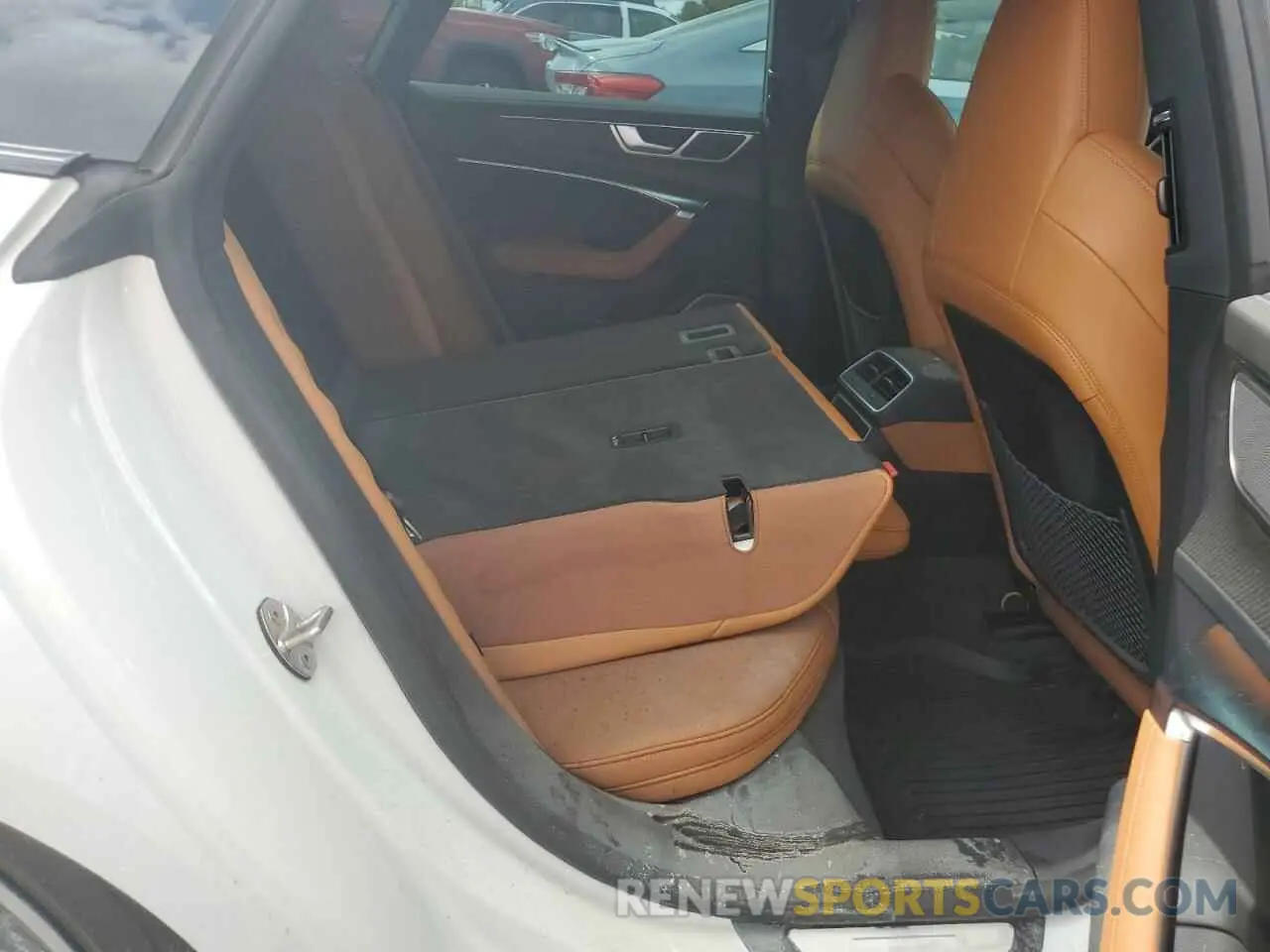 10 Photograph of a damaged car WUAPCBF2XPN906263 AUDI S7/RS7 2023