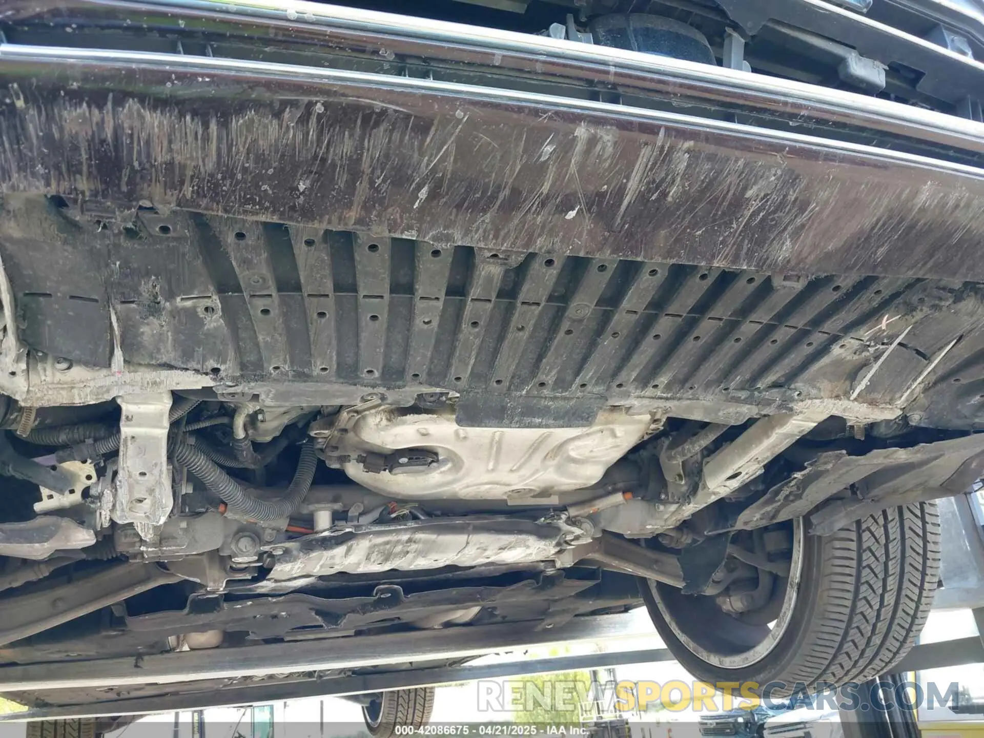 18 Photograph of a damaged car WAU8SAF80LN014792 AUDI S8 2020