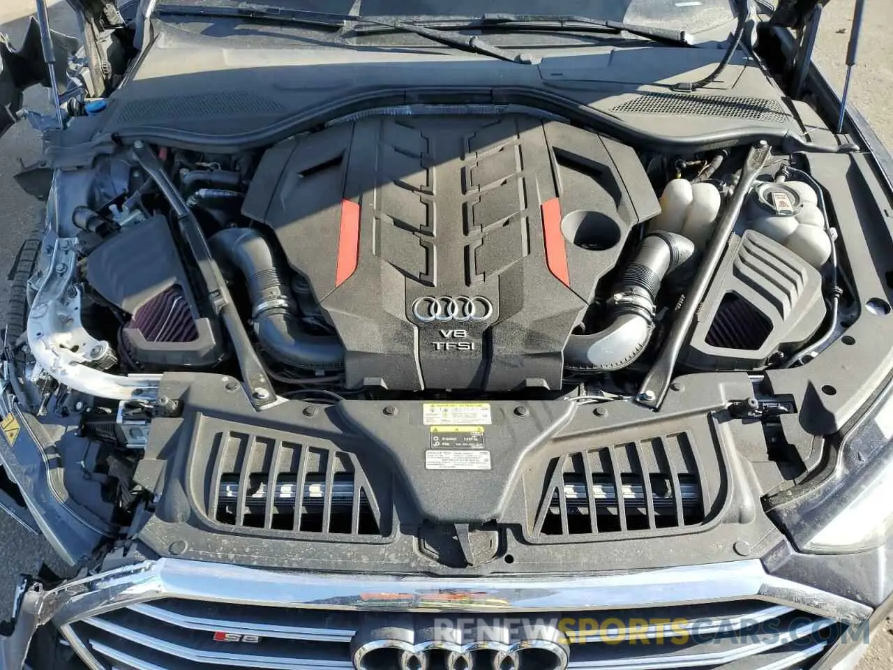 11 Photograph of a damaged car WAU8SAF85MN022517 AUDI S8 2021