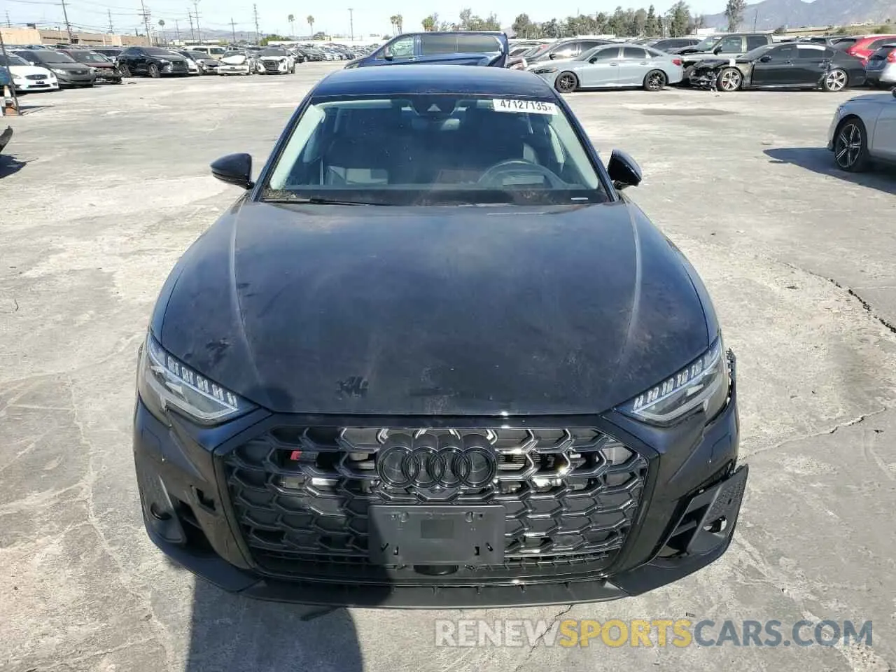 5 Photograph of a damaged car WAULSAF84NN000519 AUDI S8 2022