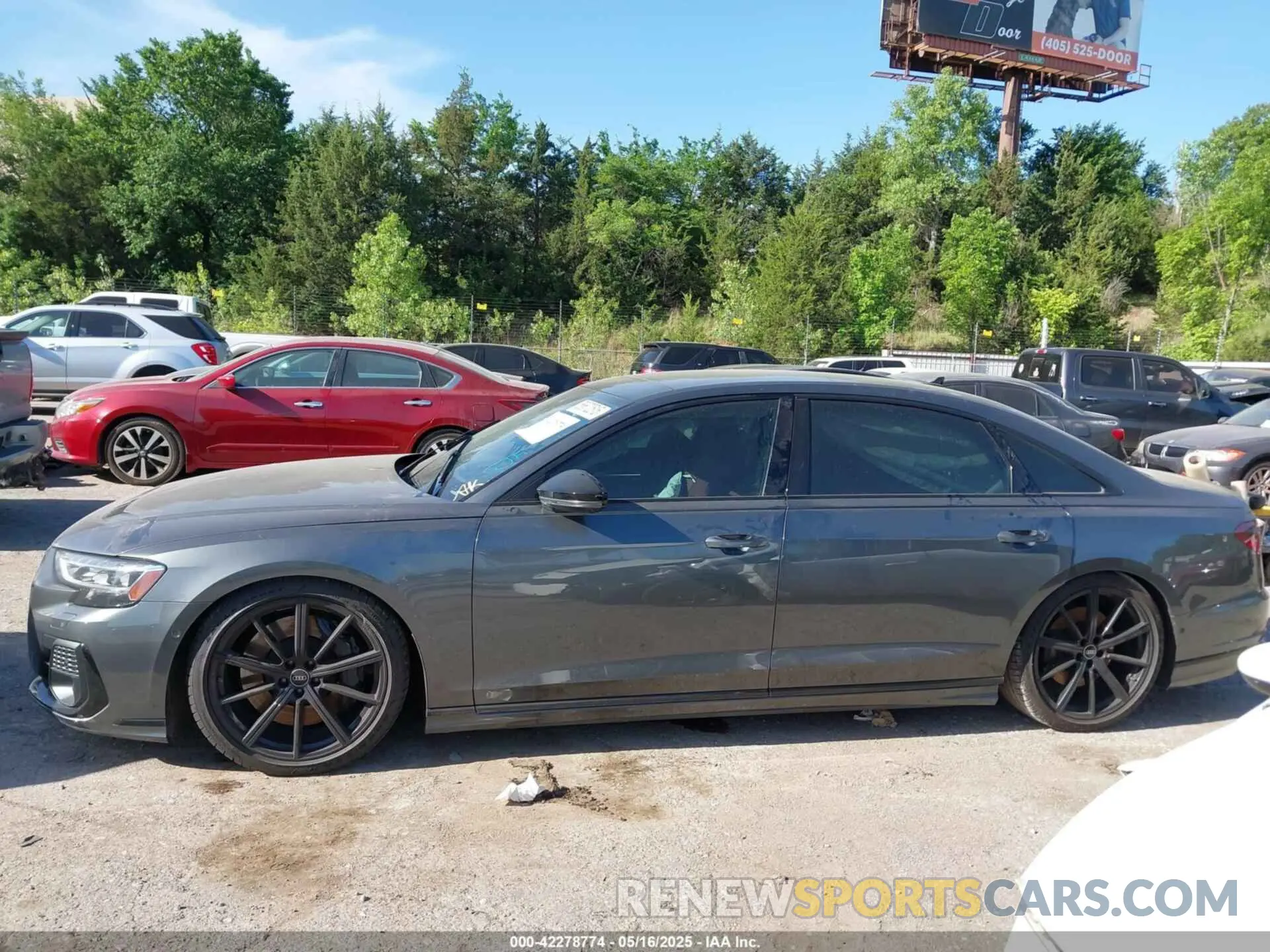 14 Photograph of a damaged car WAULSAF81PN011643 AUDI S8 2023