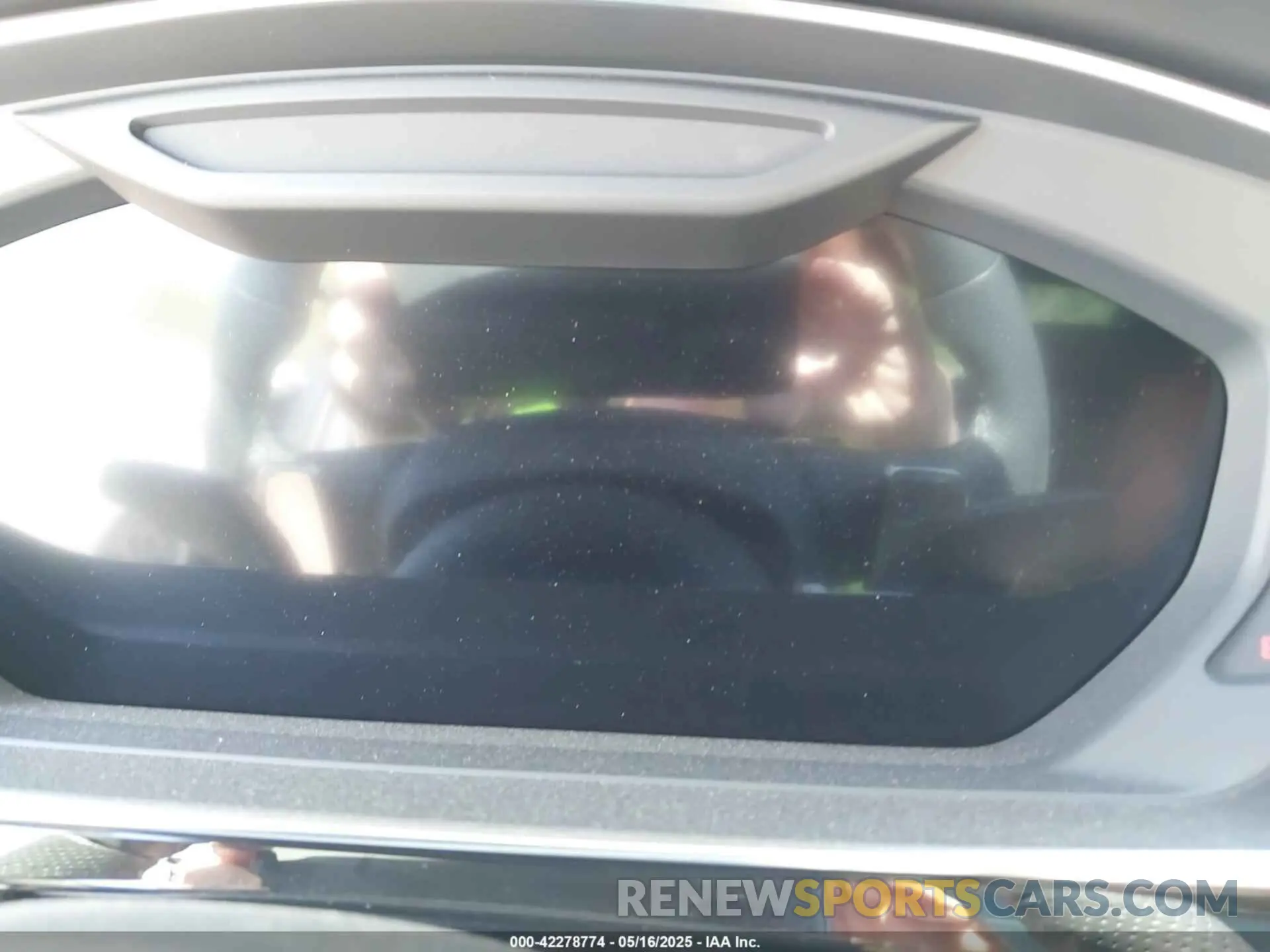 15 Photograph of a damaged car WAULSAF81PN011643 AUDI S8 2023