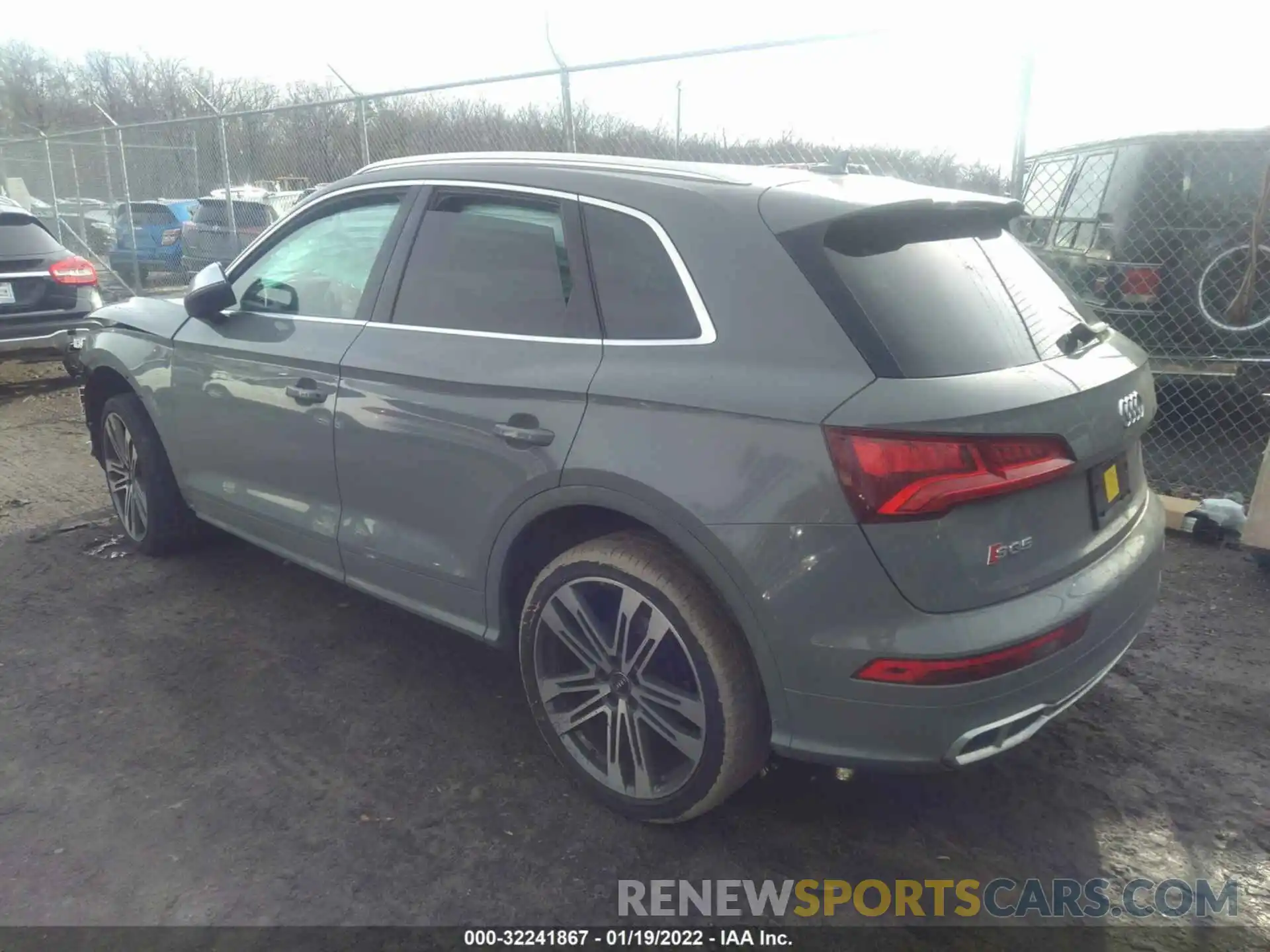 3 Photograph of a damaged car WA1A4AFY8K2082153 AUDI SQ5 2019