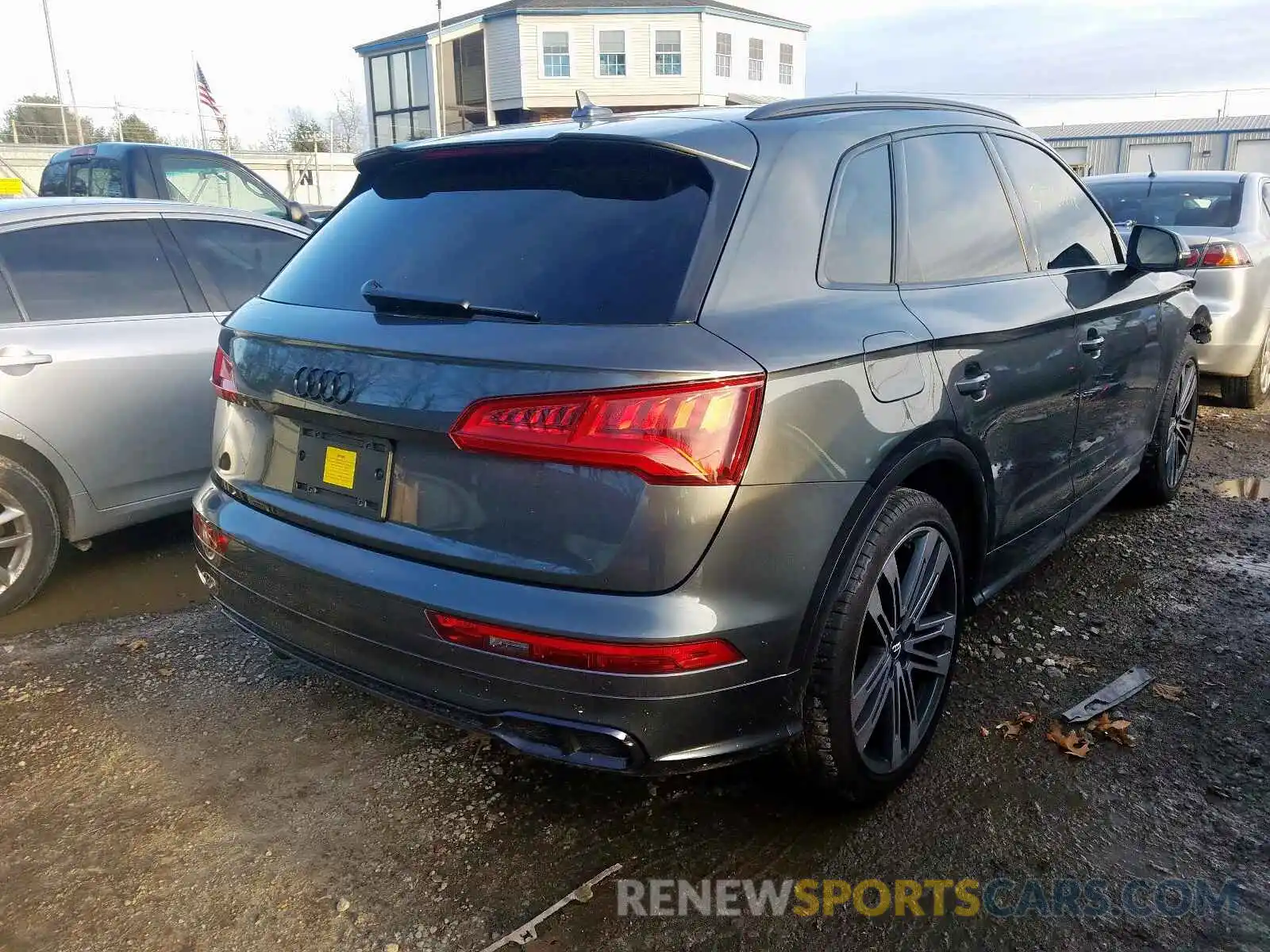 4 Photograph of a damaged car WA1B4AFY0K2005569 AUDI SQ5 2019