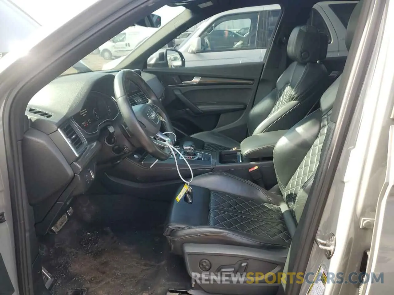 7 Photograph of a damaged car WA1B4AFY1K2028407 AUDI SQ5 2019