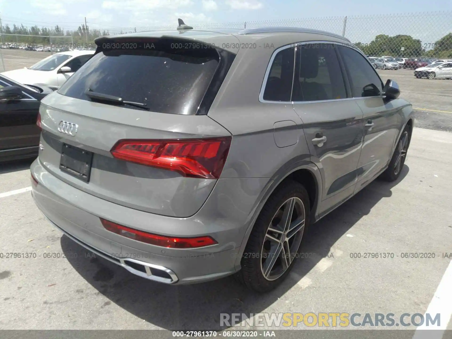 4 Photograph of a damaged car WA1B4AFY1K2080409 AUDI SQ5 2019