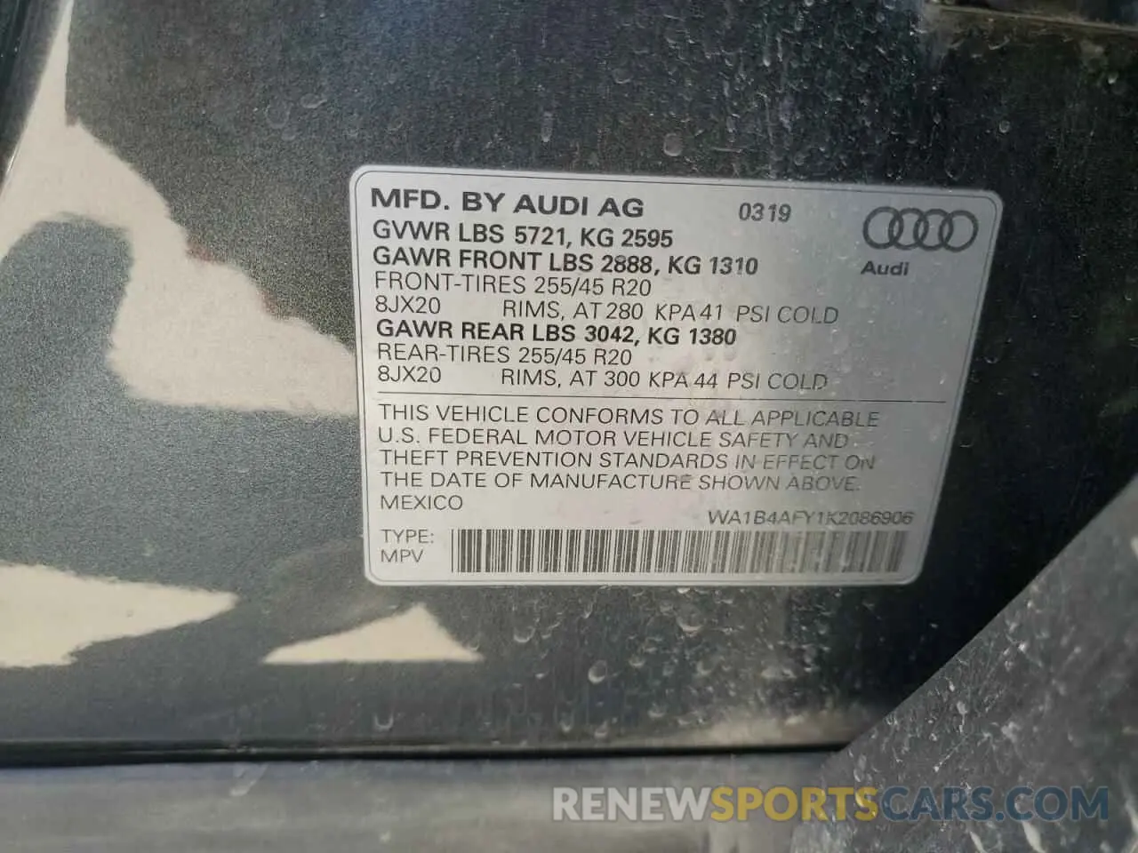 13 Photograph of a damaged car WA1B4AFY1K2086906 AUDI SQ5 2019