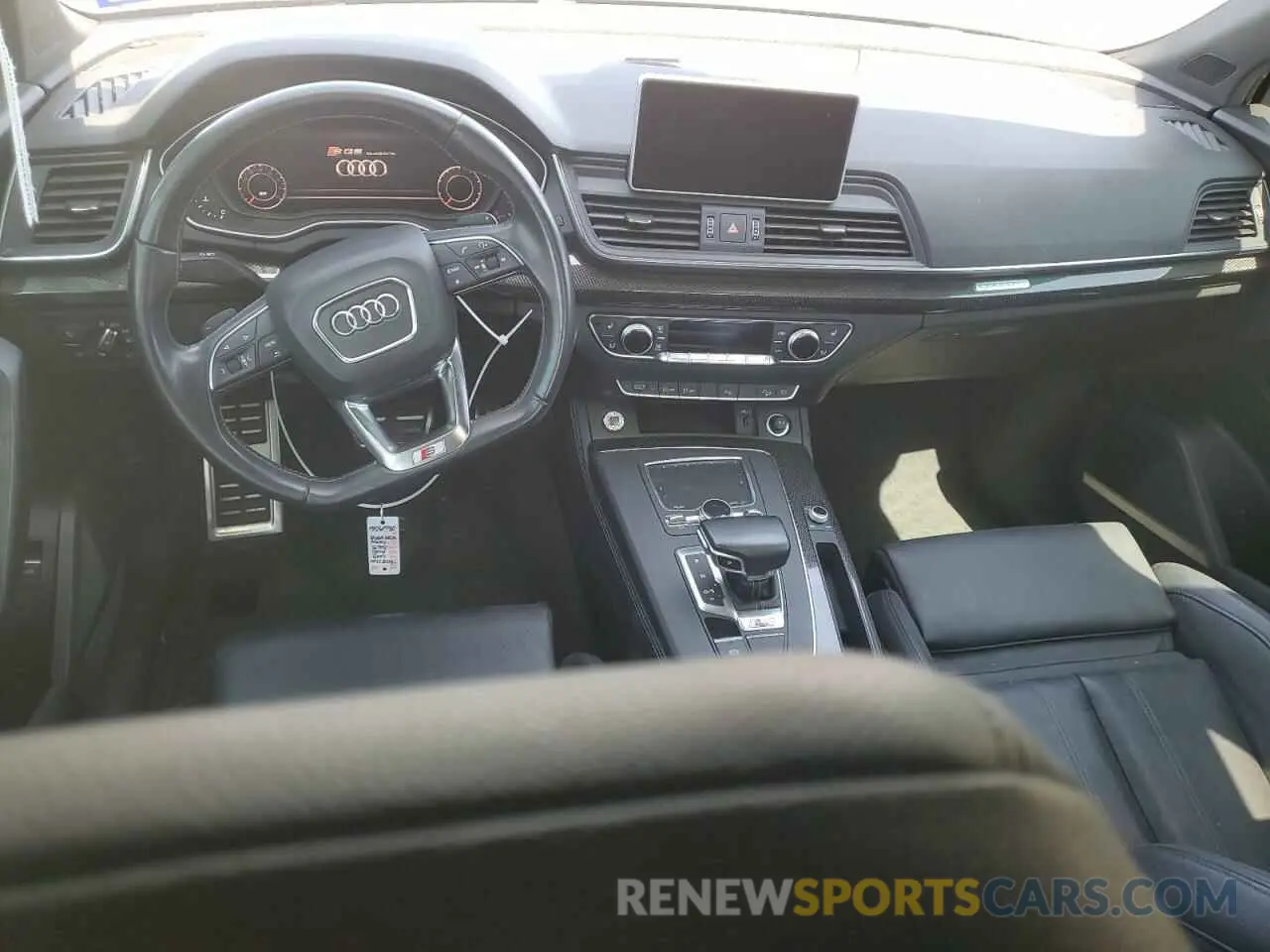 8 Photograph of a damaged car WA1B4AFY1K2086906 AUDI SQ5 2019