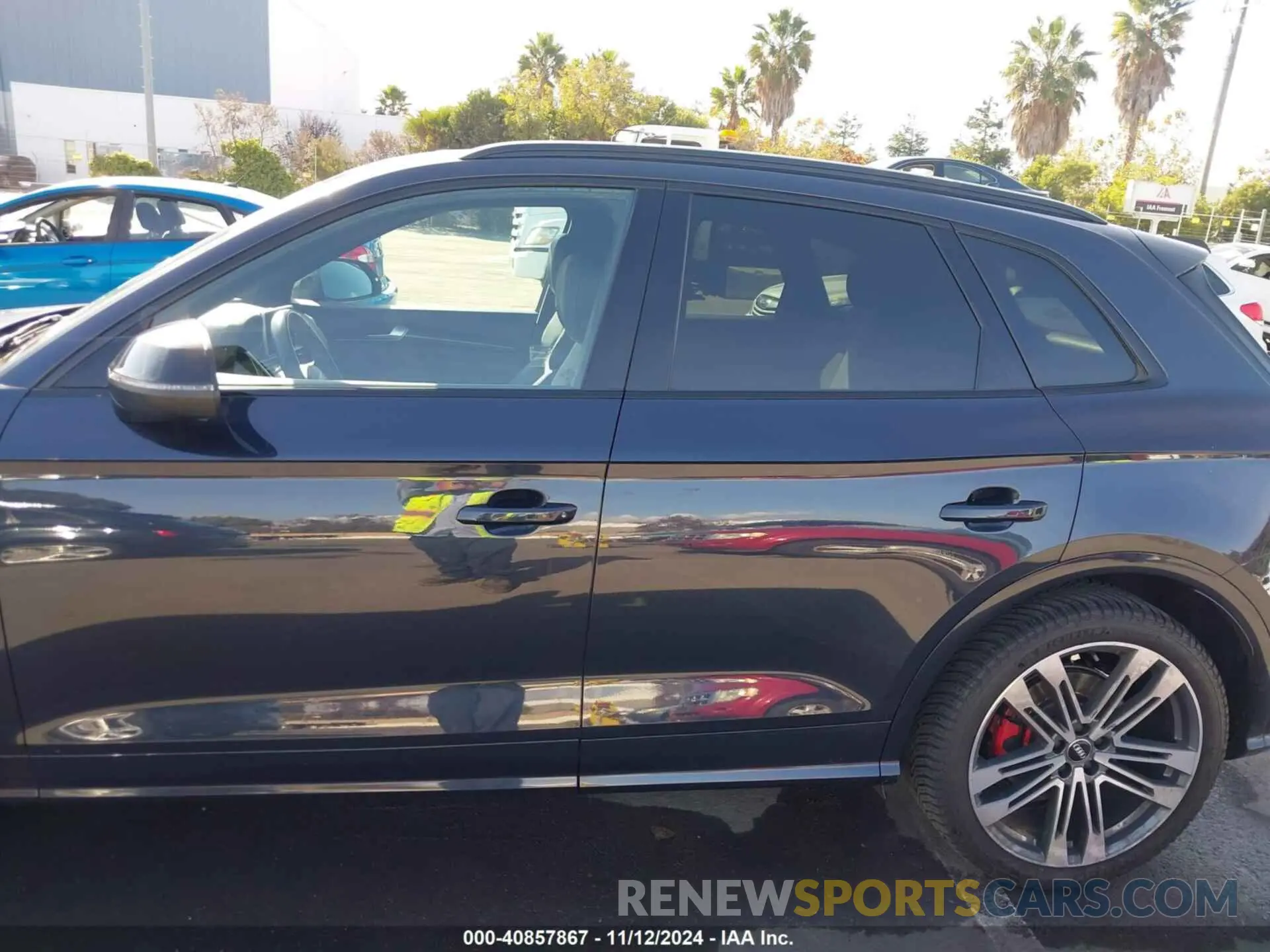 14 Photograph of a damaged car WA1B4AFY2K2045569 AUDI SQ5 2019
