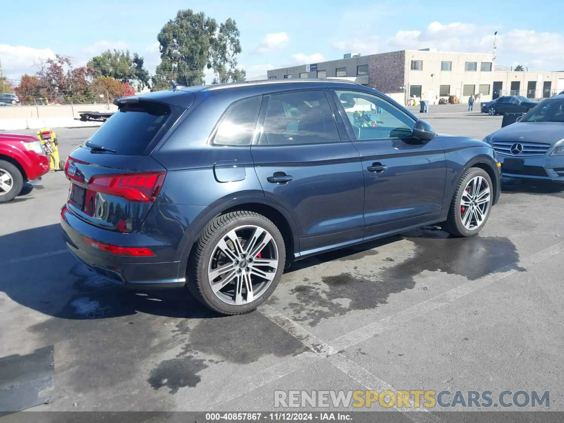 4 Photograph of a damaged car WA1B4AFY2K2045569 AUDI SQ5 2019