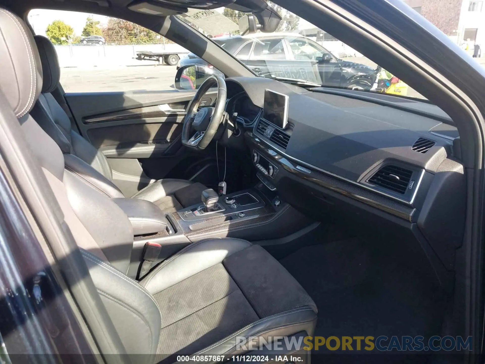 5 Photograph of a damaged car WA1B4AFY2K2045569 AUDI SQ5 2019