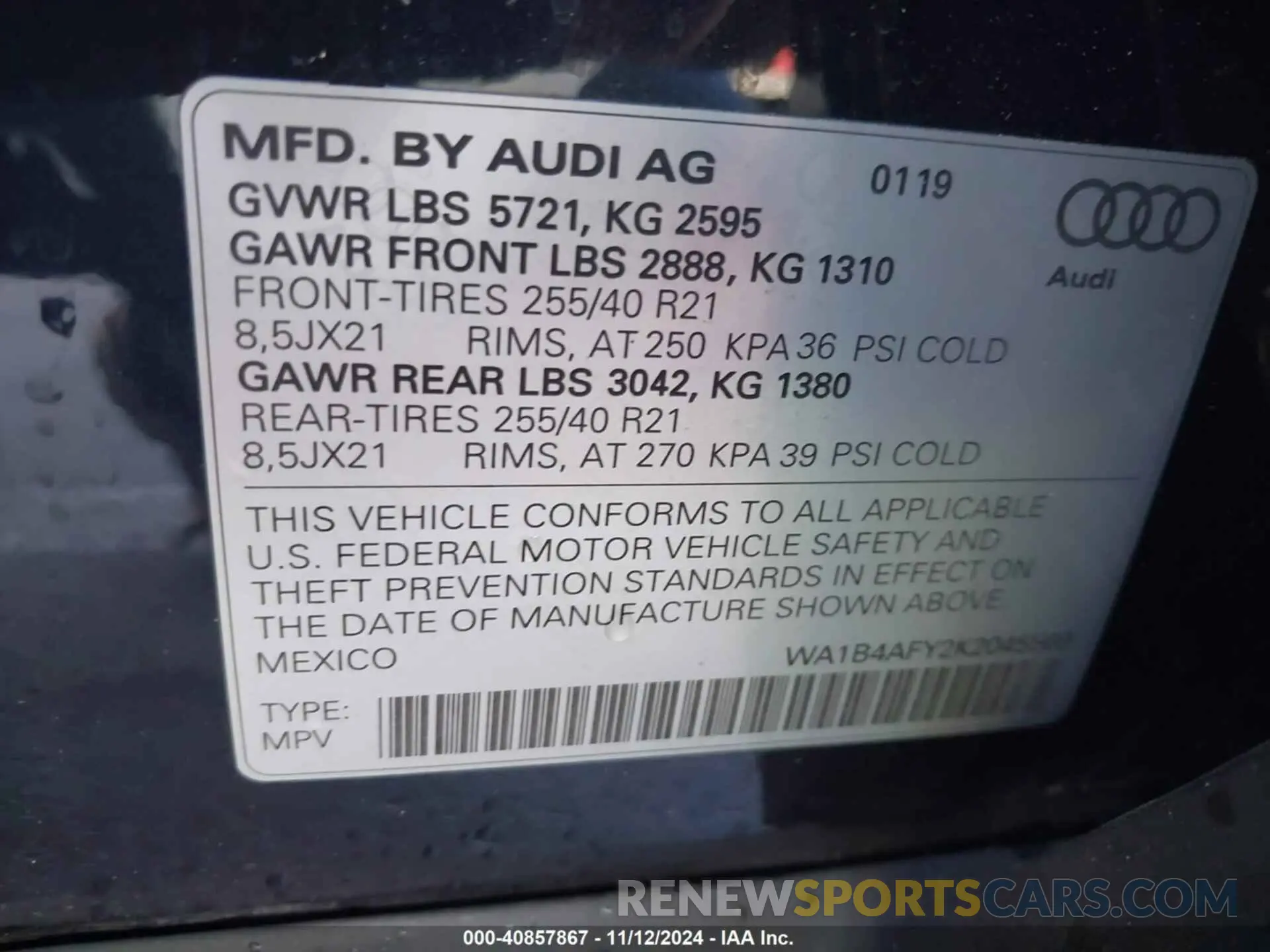 9 Photograph of a damaged car WA1B4AFY2K2045569 AUDI SQ5 2019