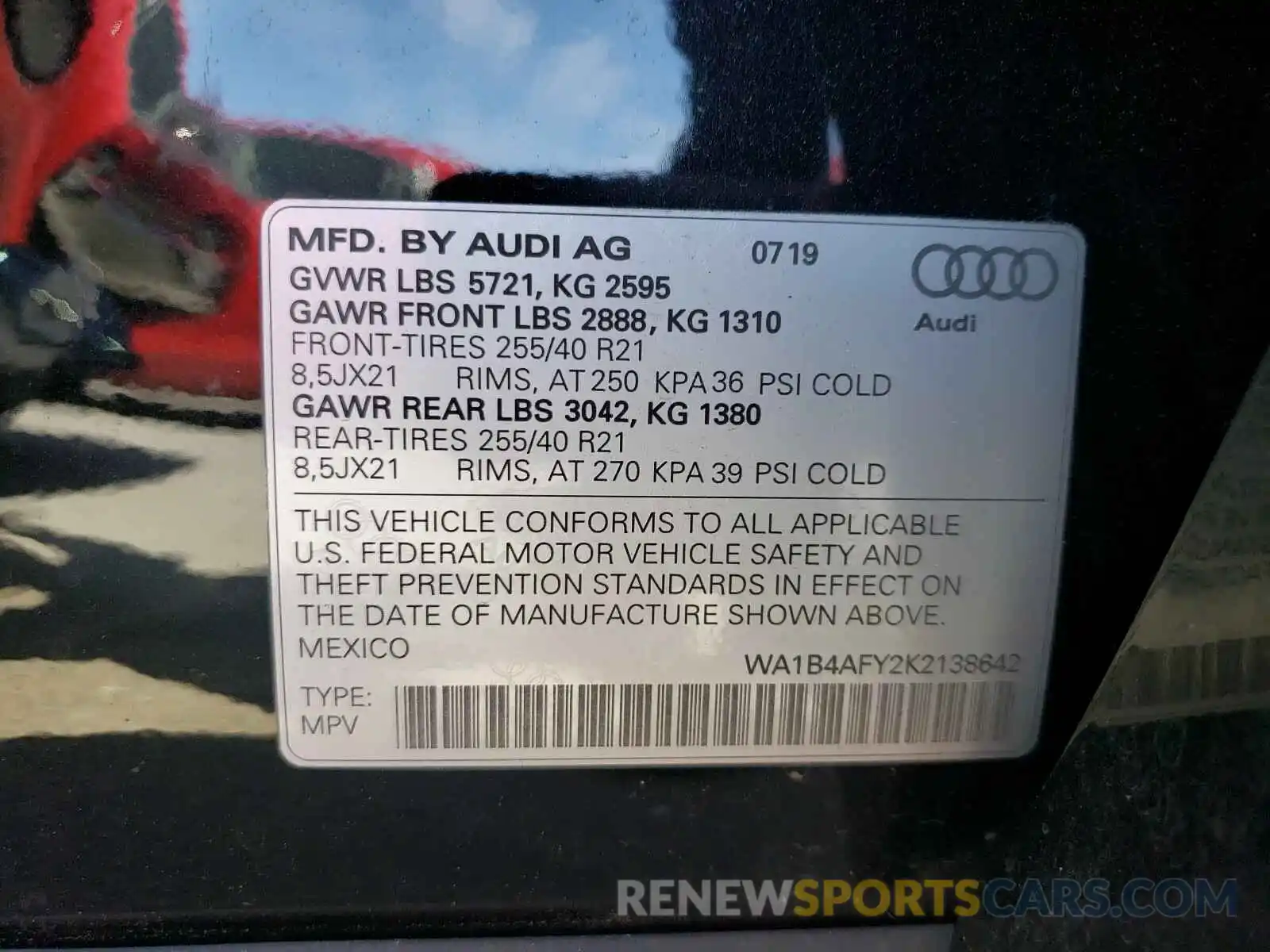 10 Photograph of a damaged car WA1B4AFY2K2138642 AUDI SQ5 2019