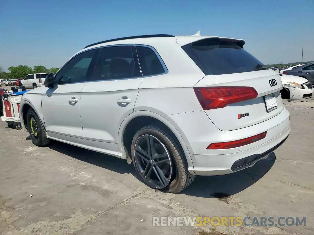 2 Photograph of a damaged car WA1B4AFY3K2001242 AUDI SQ5 2019