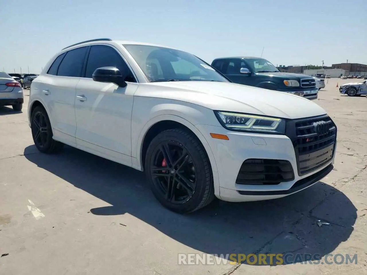 4 Photograph of a damaged car WA1B4AFY3K2001242 AUDI SQ5 2019
