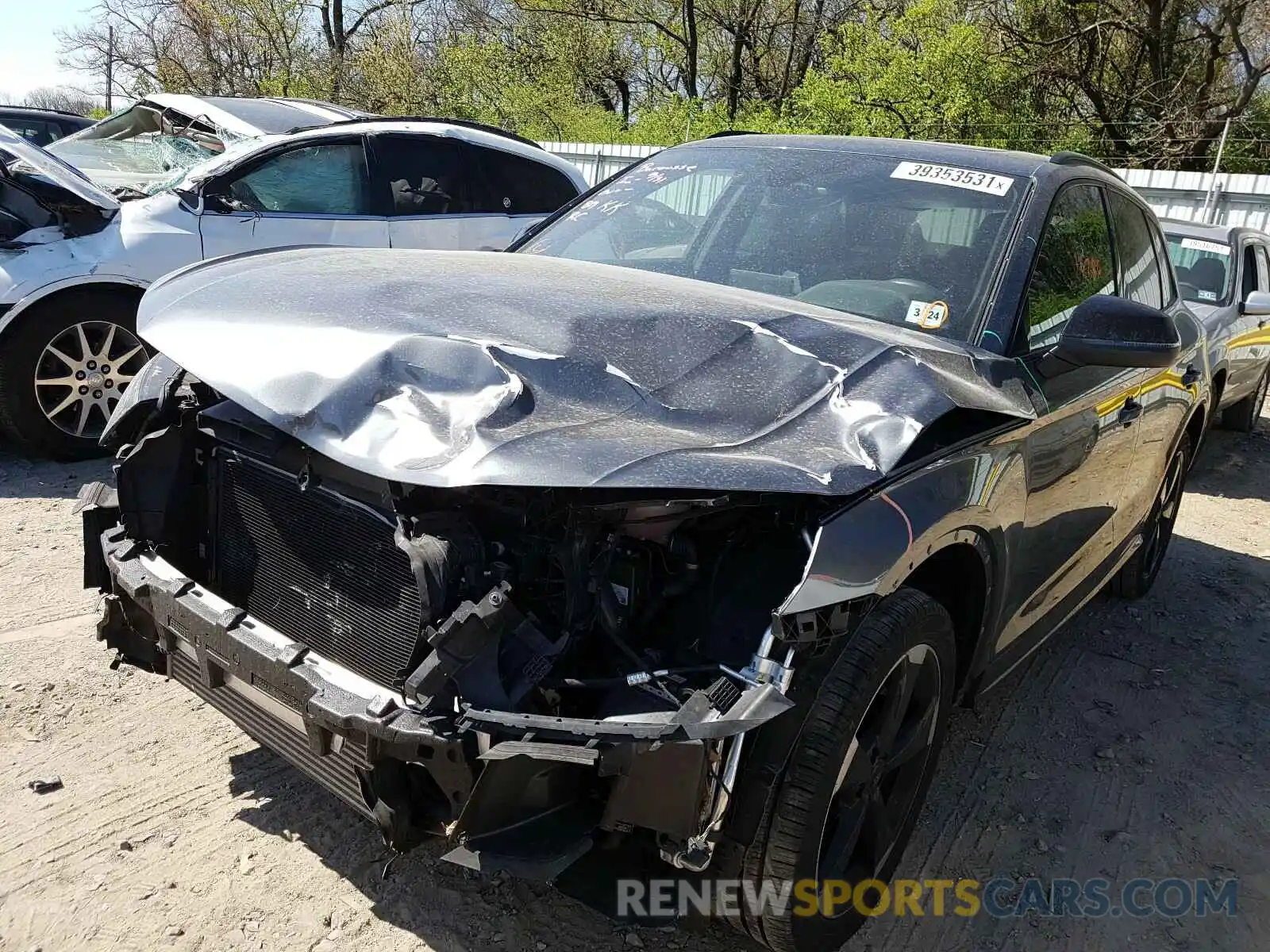 2 Photograph of a damaged car WA1B4AFY3K2033821 AUDI SQ5 2019