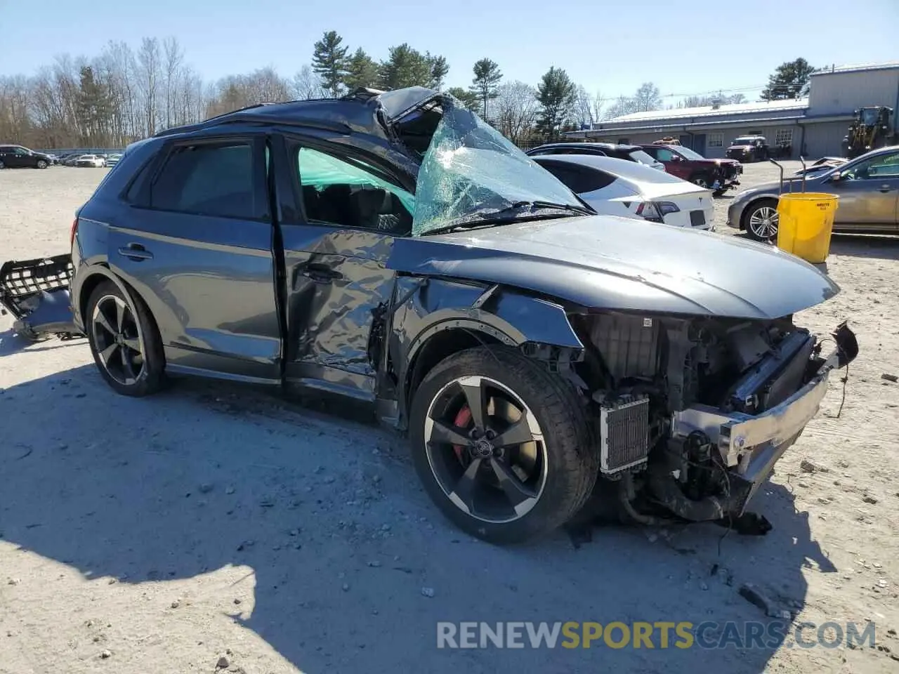 4 Photograph of a damaged car WA1B4AFY3K2047735 AUDI SQ5 2019