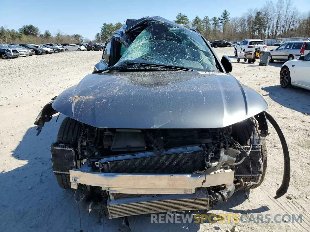 5 Photograph of a damaged car WA1B4AFY3K2047735 AUDI SQ5 2019