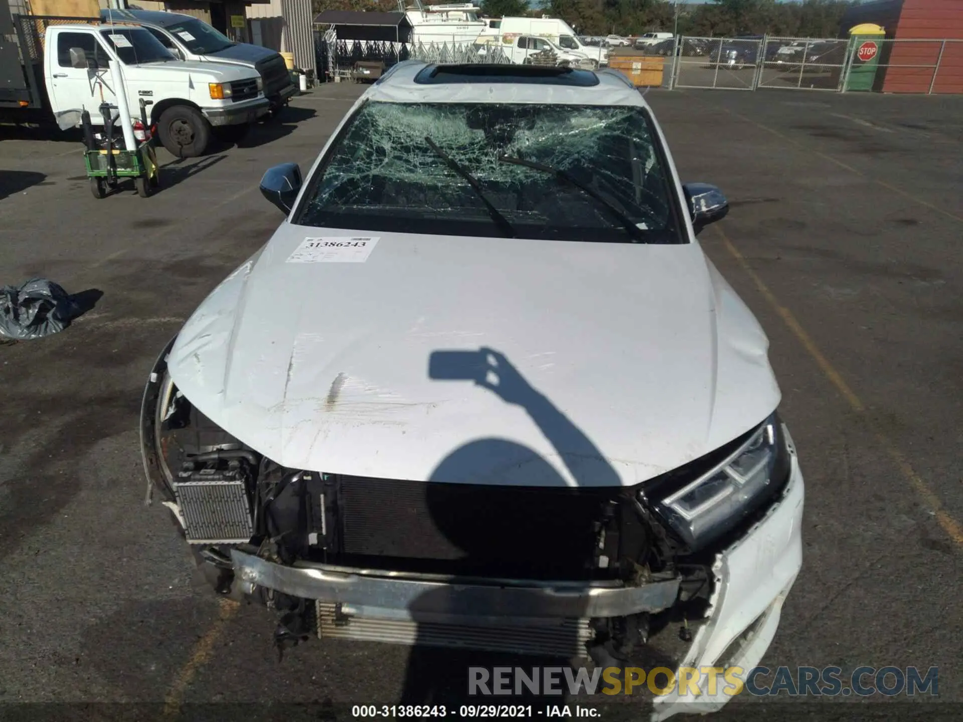 6 Photograph of a damaged car WA1B4AFY3K2112762 AUDI SQ5 2019