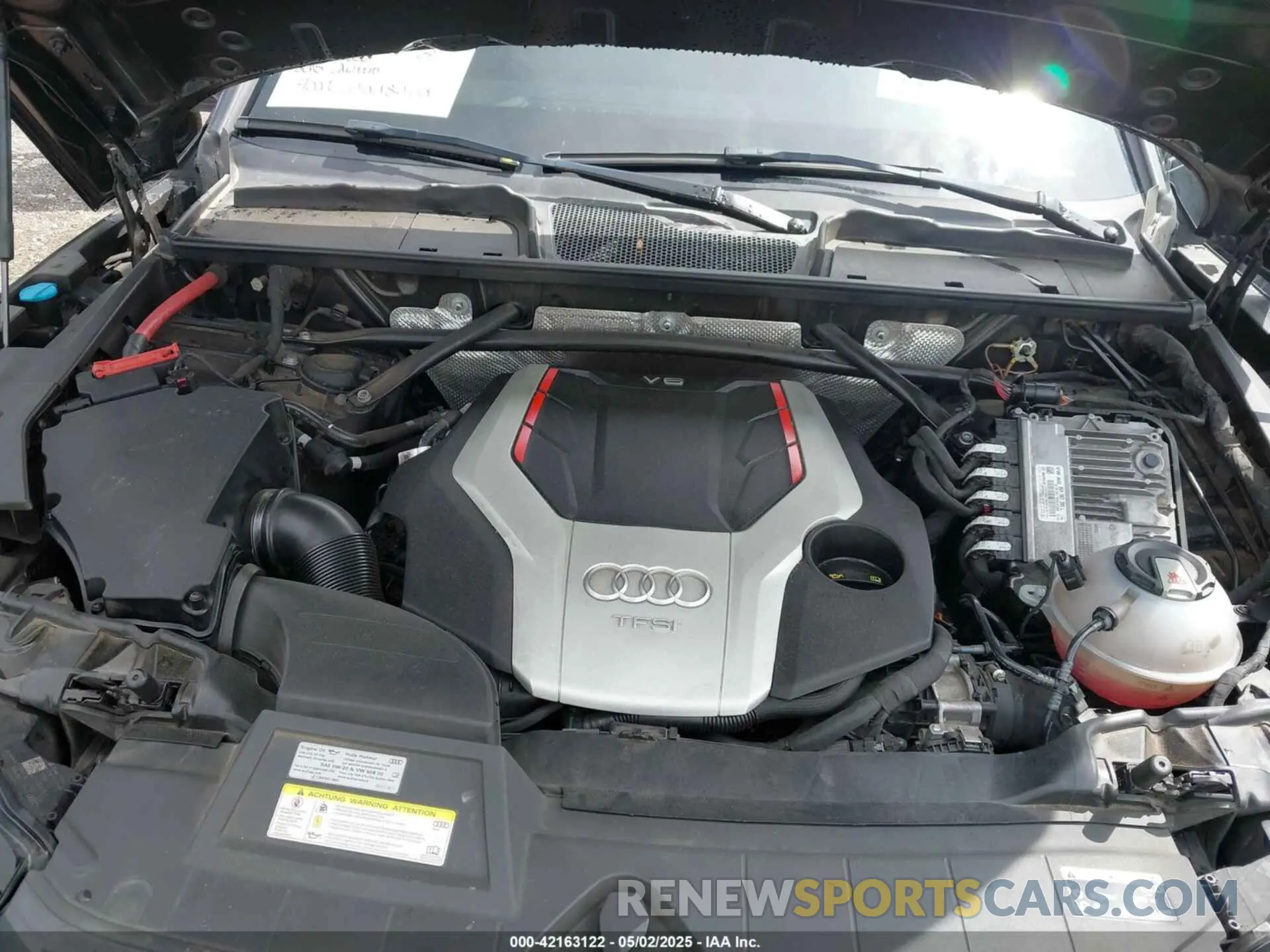 10 Photograph of a damaged car WA1B4AFY4K2070490 AUDI SQ5 2019