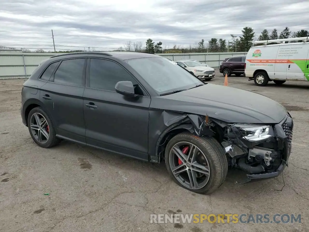 4 Photograph of a damaged car WA1B4AFY4K2081649 AUDI SQ5 2019