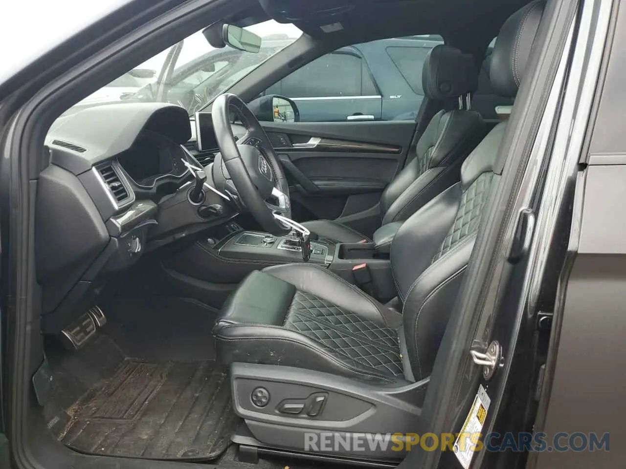 7 Photograph of a damaged car WA1B4AFY4K2081649 AUDI SQ5 2019