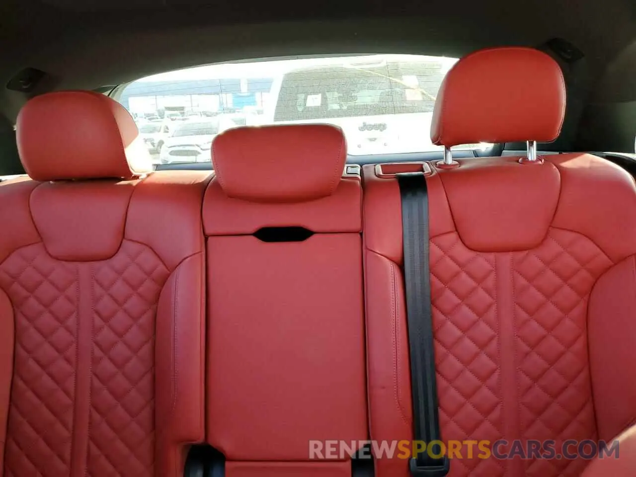 10 Photograph of a damaged car WA1B4AFY5K2049695 AUDI SQ5 2019