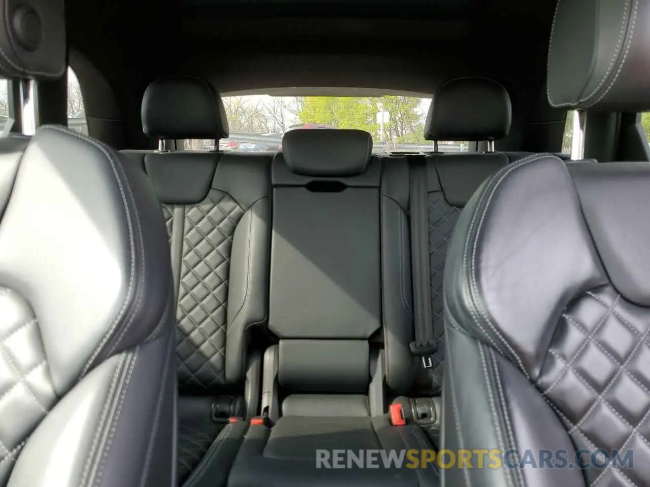 10 Photograph of a damaged car WA1B4AFY6K2007309 AUDI SQ5 2019