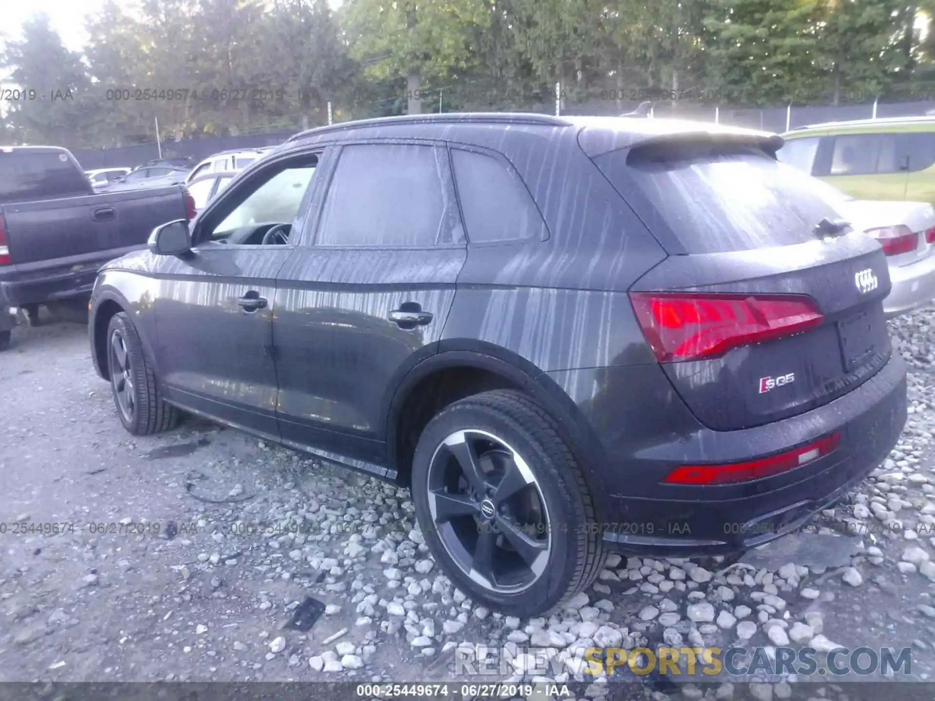 3 Photograph of a damaged car WA1B4AFY6K2091695 AUDI SQ5 2019