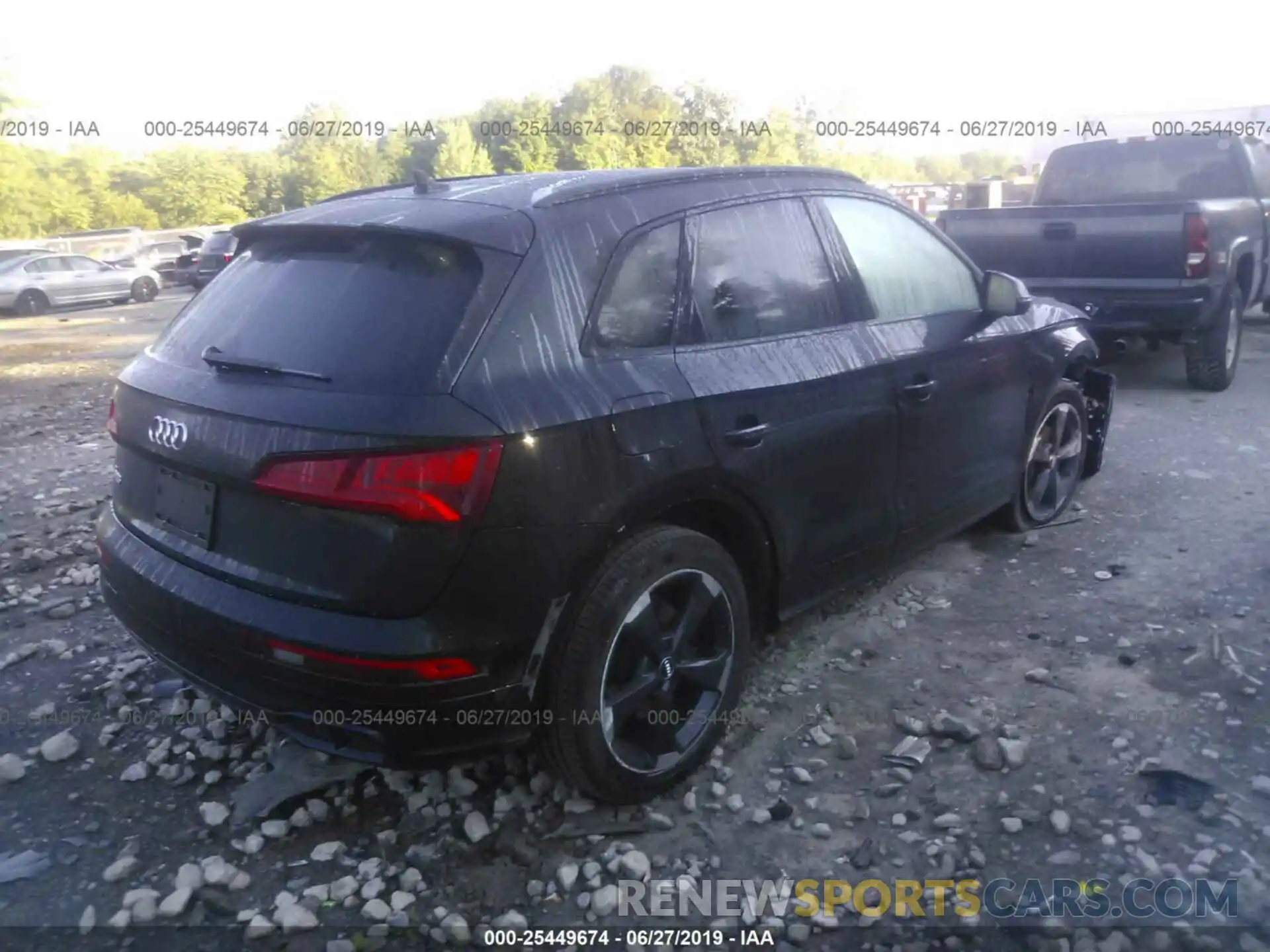 4 Photograph of a damaged car WA1B4AFY6K2091695 AUDI SQ5 2019