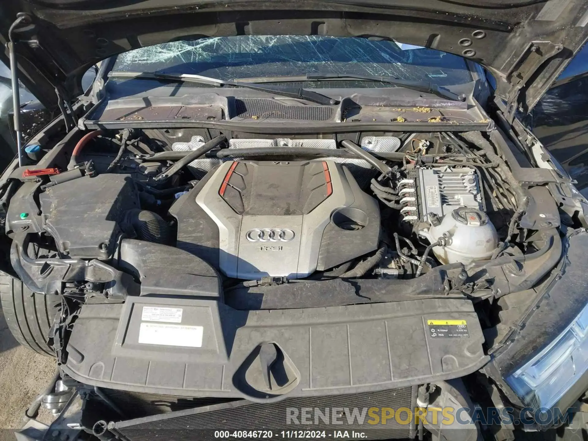 10 Photograph of a damaged car WA1B4AFY7K2040061 AUDI SQ5 2019