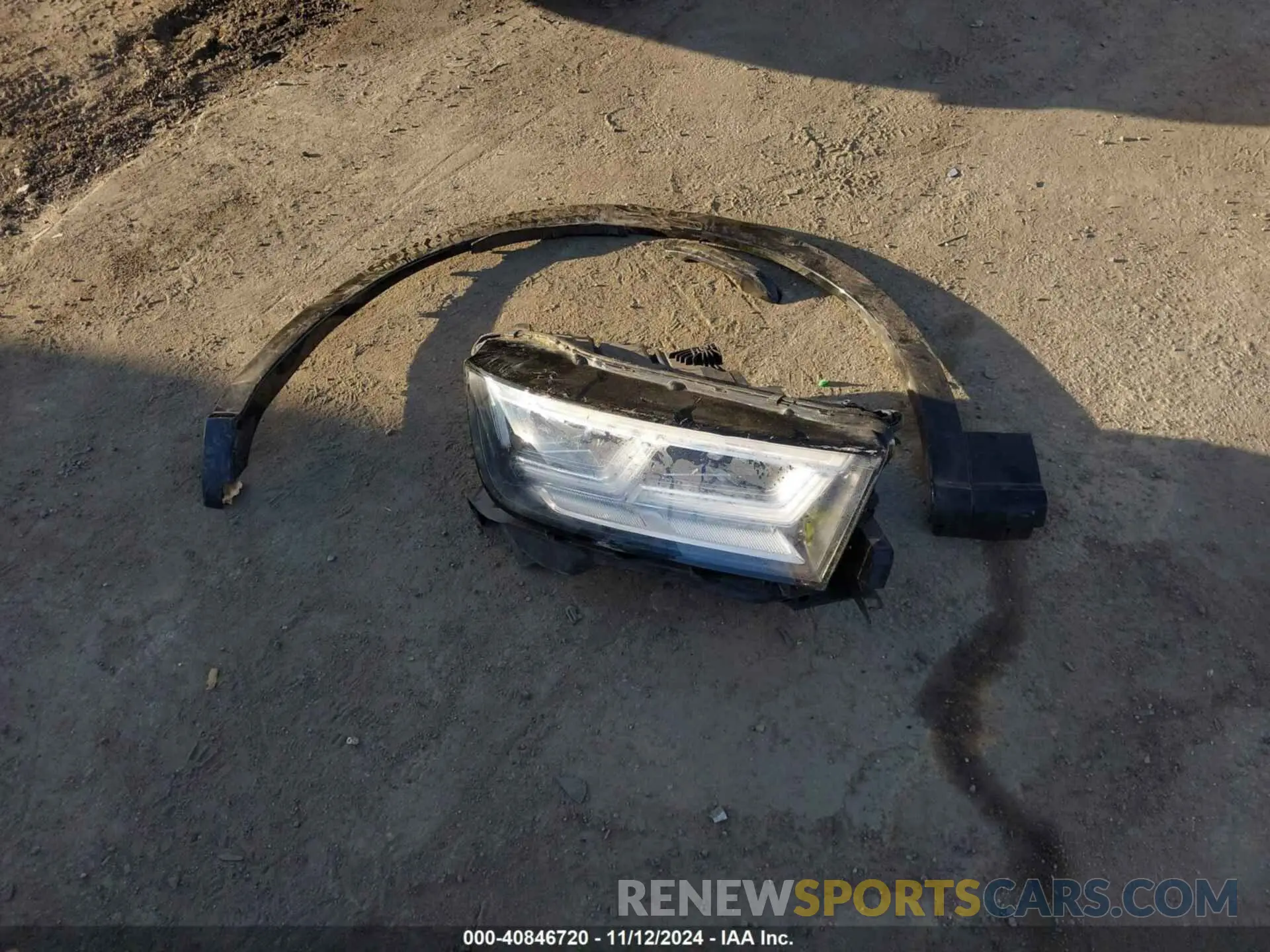12 Photograph of a damaged car WA1B4AFY7K2040061 AUDI SQ5 2019