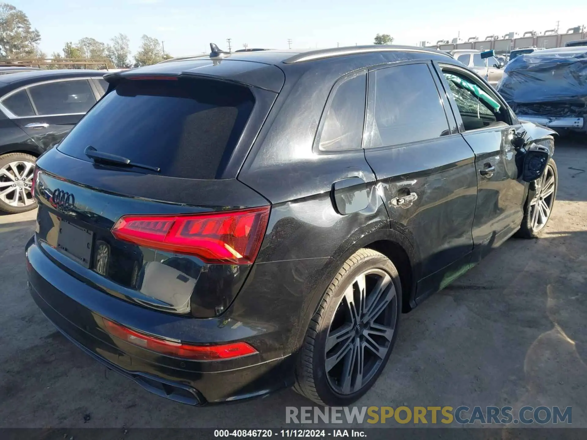 4 Photograph of a damaged car WA1B4AFY7K2040061 AUDI SQ5 2019