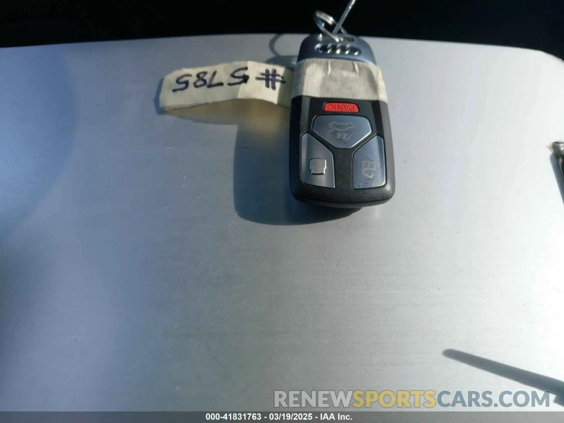 11 Photograph of a damaged car WA1B4AFY7K2118533 AUDI SQ5 2019