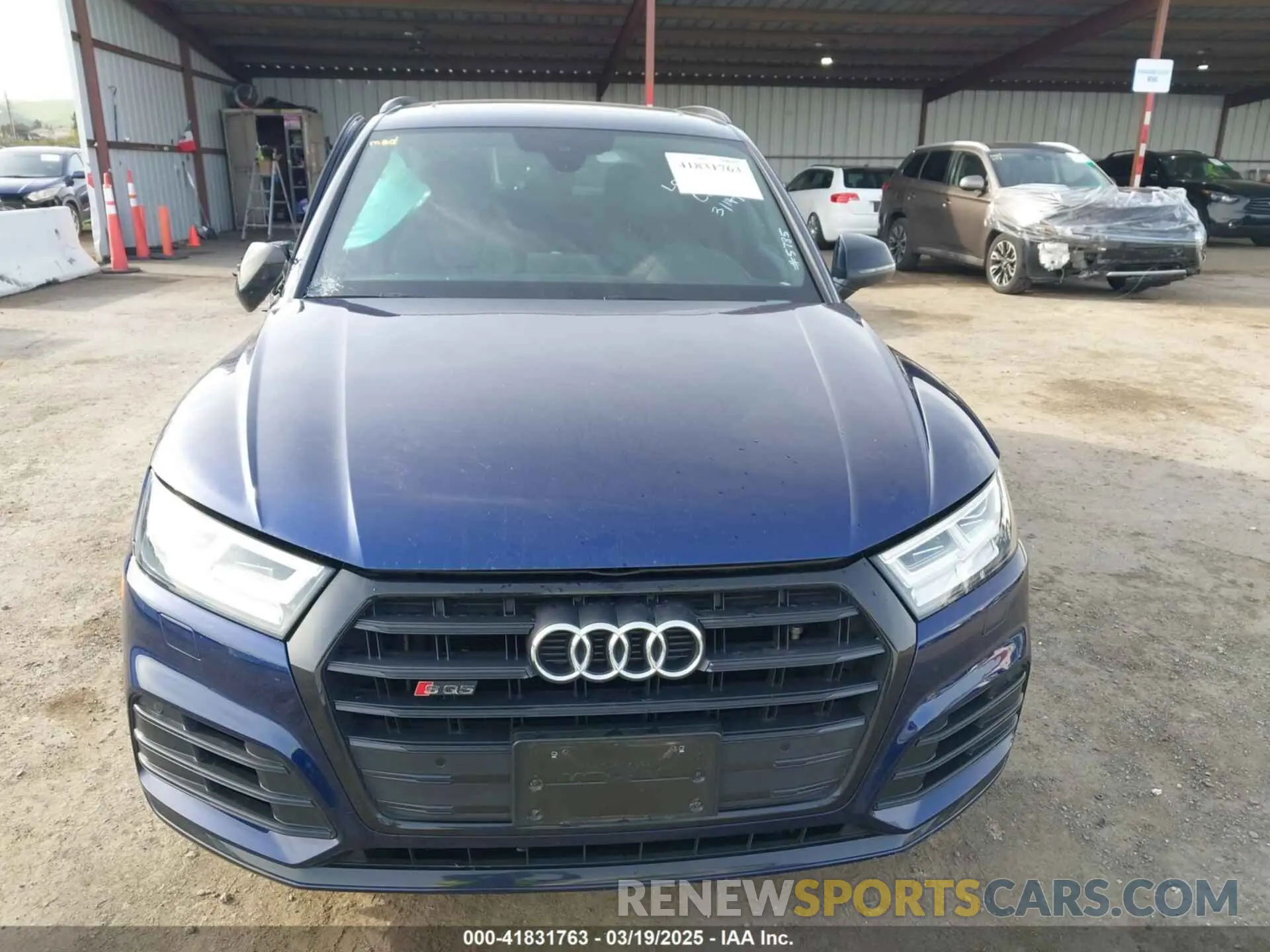 13 Photograph of a damaged car WA1B4AFY7K2118533 AUDI SQ5 2019