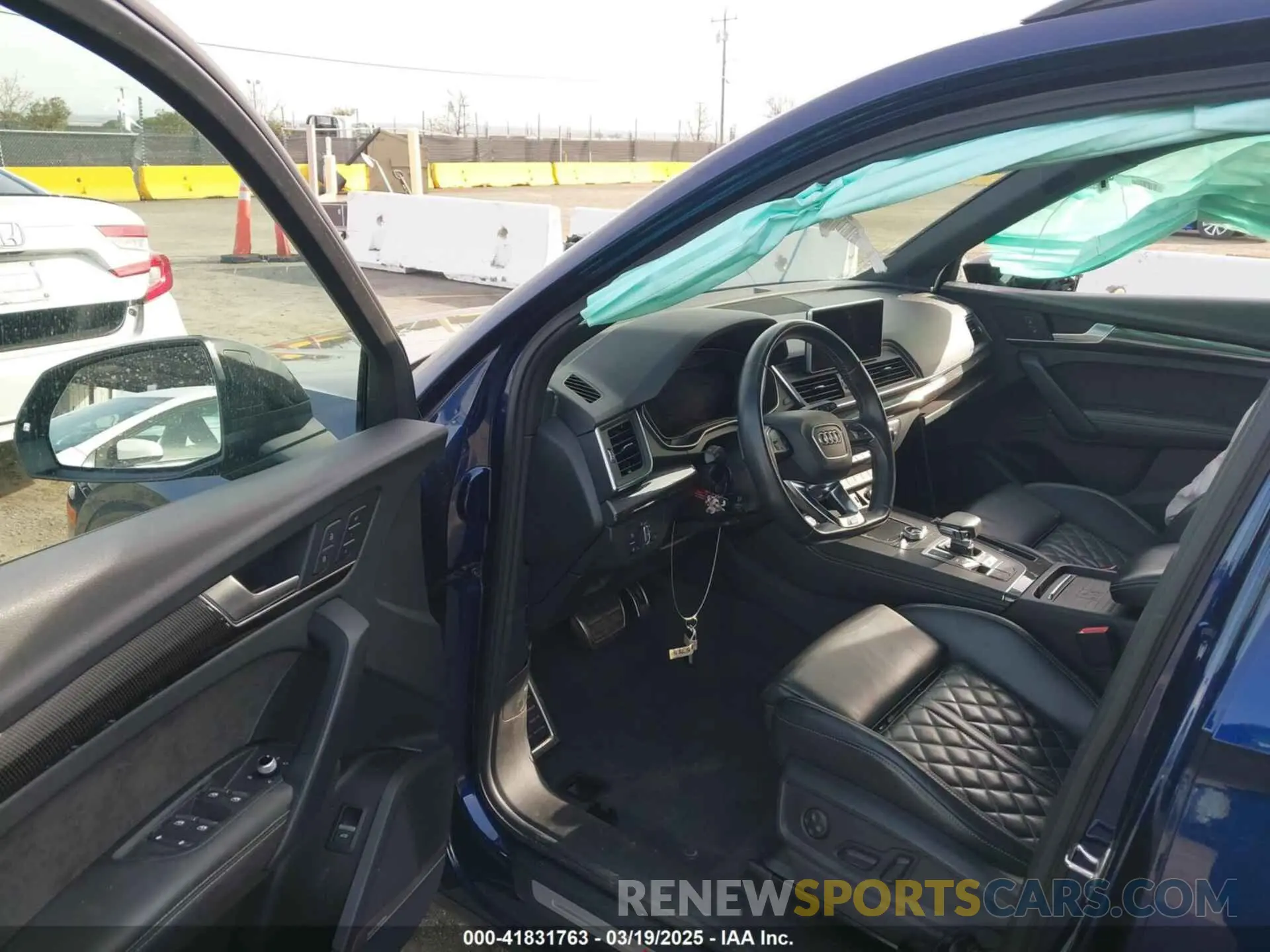 5 Photograph of a damaged car WA1B4AFY7K2118533 AUDI SQ5 2019