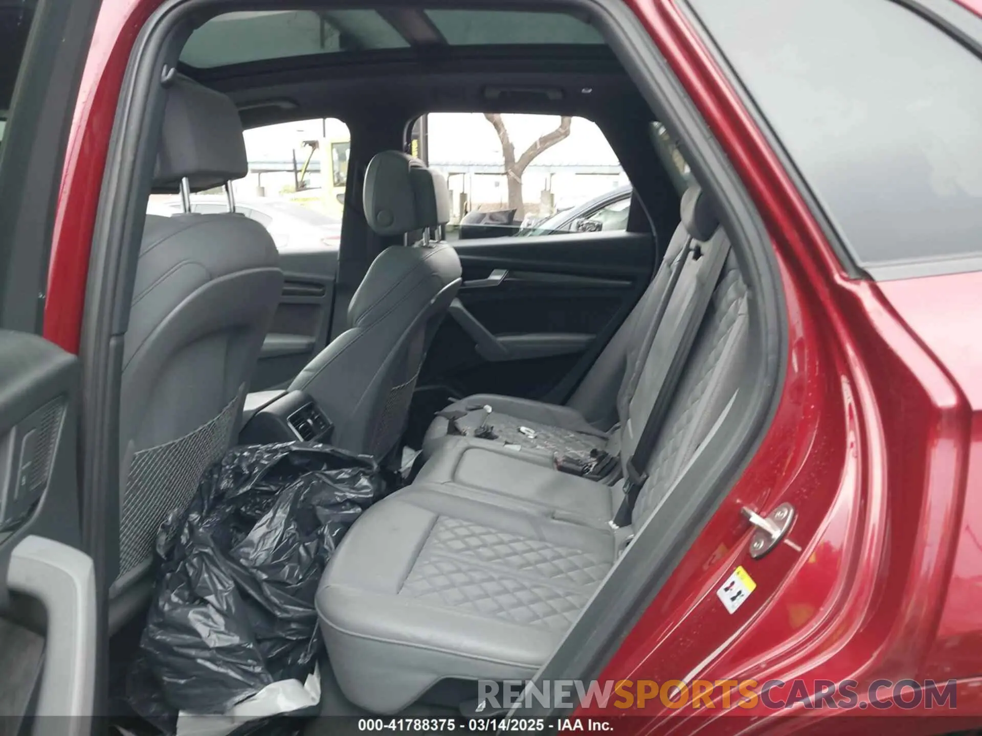 8 Photograph of a damaged car WA1B4AFY8K2004346 AUDI SQ5 2019