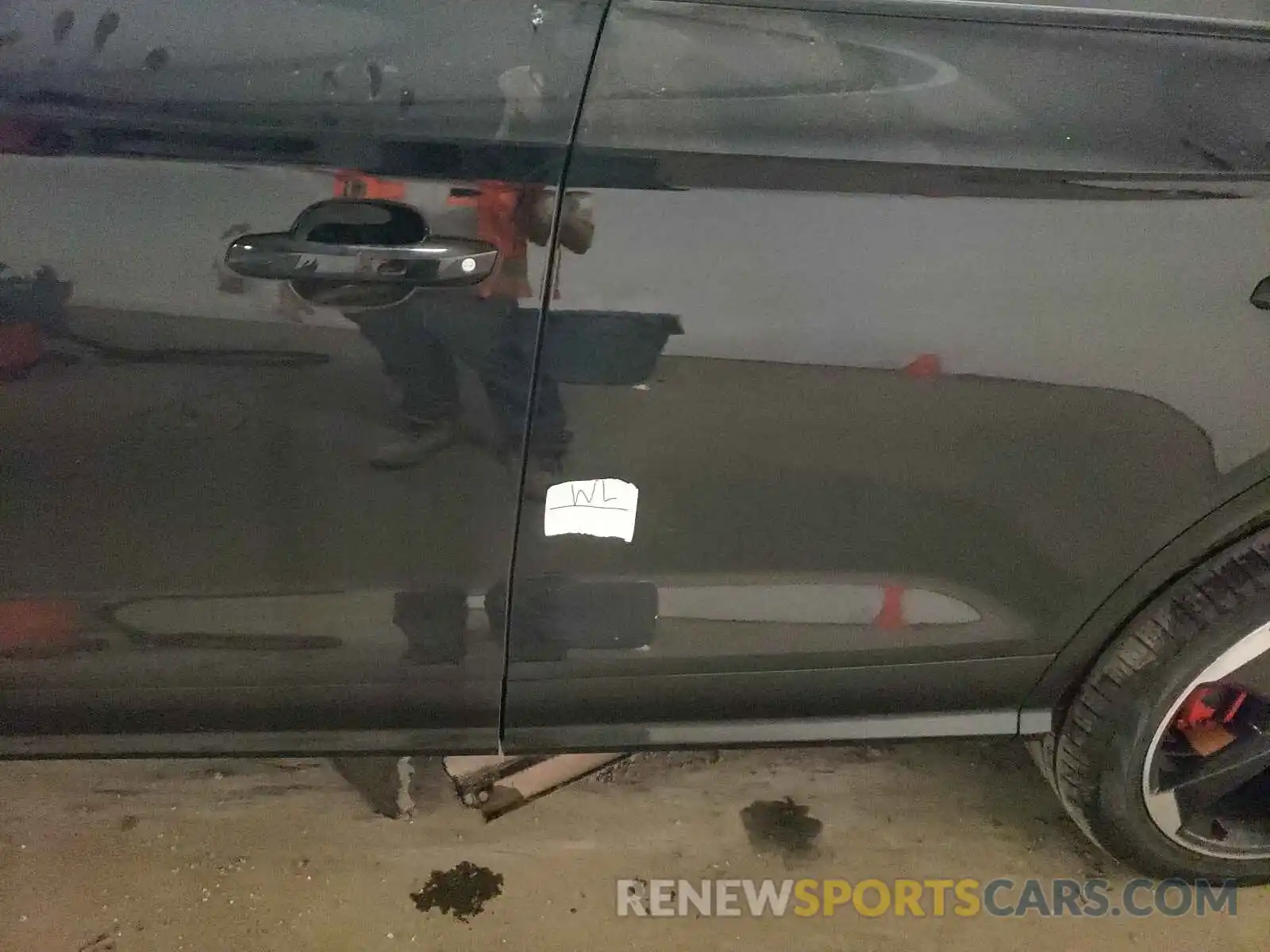 9 Photograph of a damaged car WA1B4AFY8K2015914 AUDI SQ5 2019