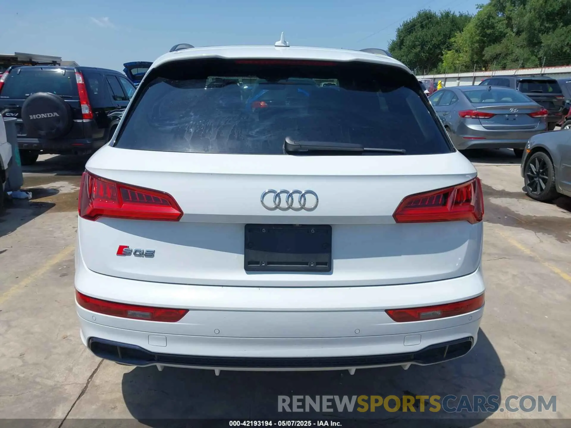 21 Photograph of a damaged car WA1B4AFY8K2107525 AUDI SQ5 2019