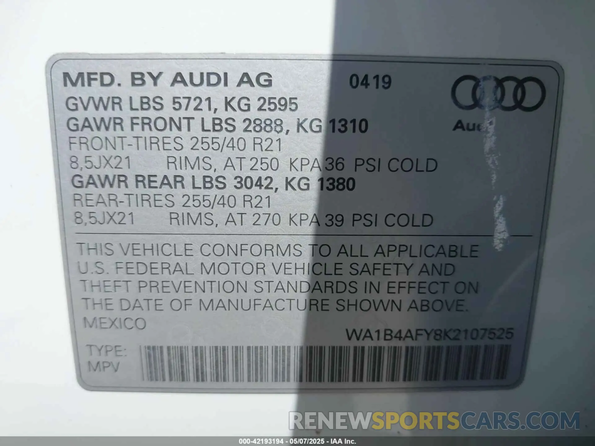 9 Photograph of a damaged car WA1B4AFY8K2107525 AUDI SQ5 2019